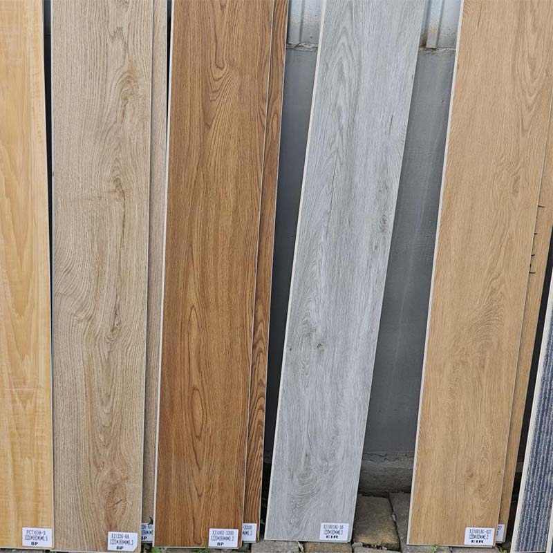 Egyszerű telepítés Kattintson az SPC Flooring elemre